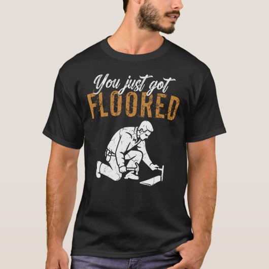 フロアリング施工のプロフェッショナル Tシャツ (正面)