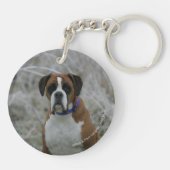 フロストに坐っているボクサー犬 キーホルダー (裏面)