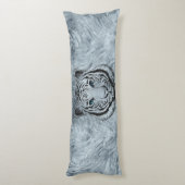 フロストガラスの背景の白いトラ ボディピロー (裏面 (縦))