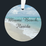 フロリダのクリスマスのカスタマイズ可能なMiami Beachの海 オーナメント<br><div class="desc">青海原、白い砂、波および絵のようでリラックスさせるなスパのイメージの熱帯海のかわいらしい景色の景色。</div>