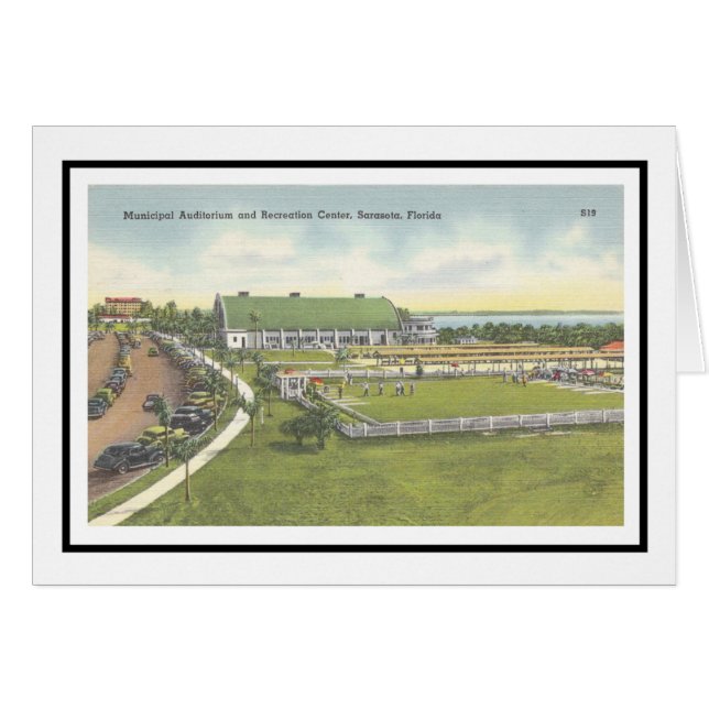 フロリダ州サラソタ市の講堂 (正面横)