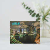 フロリダ州マイアミのブリックル・スカイラインの夜景 ポストカード (スタンド正面)
