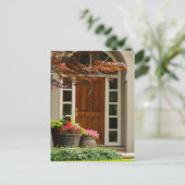 フロントドアウッドクローズド実在エステートポット花 ポストカード (スタンド正面)