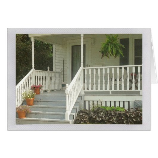 フロント・ポーチの眺め (正面横)