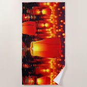 フローティングランタンズオブホープデザイン ビーチタオル (正面)