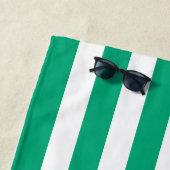 フローティング アンド トーストイング ザ レイク クラブ グリーン ストライプ ビーチタオル (インサイチュ)