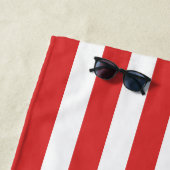 フローティング＆トーストイン ザ レイクハウス レッド ストライプ ビーチタオル (インサイチュ)