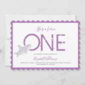 フローティーワンパープルサメ動物ファースト誕生日インビ 招待状 (正面)