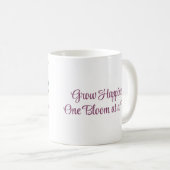 フローラかわいらしが一人ずつ開花ずつ成長 コーヒーマグカップ (正面右)