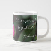 フローラと詩赤いバラの花、プサルム118:24 ジャンボコーヒーマグカップ (右)