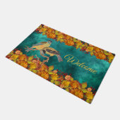 フローラと鳥オレンジ、赤、黄、ティール(緑がかった色)、カスタマイズ ドアマット (アングル)