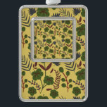 フローラのシームレスな模様の花と蝶 シルバープレートフレームオーナメント<br><div class="desc">花柄は好き?花と楽しむバラは?このフローラのシームレスなパターンはあなたの夏休みにおもしろいを追加する。ビーチに座る時に合う。花の柄は与え常に喜びと幸福の印象を与える。花やバラ、を愛する友人への贈り物として提示でき葉る。フローラの葉花、花、枝、鳥、蝶</div>