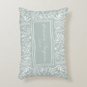 フローラのティール（緑がかった色）縁ど結婚パーソナライズされたの庭 アクセントクッション (正面(垂直))