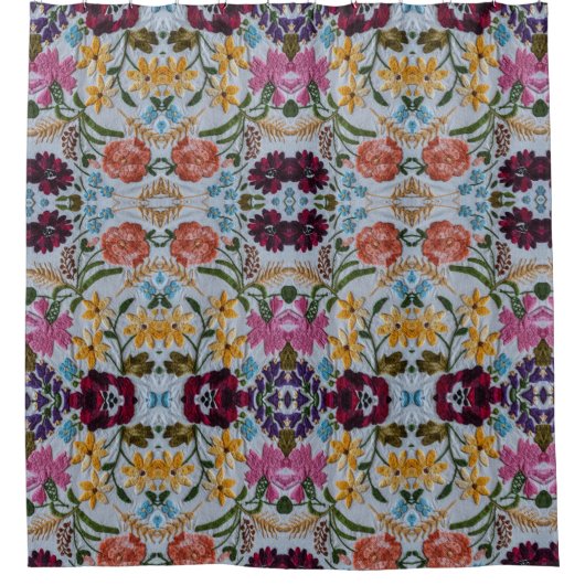 フローラの刺繍模様（美しい花） シャワーカーテン (正面)