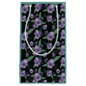 フローラの暗い背景に葉を付けたパンジー スモールペーパーバッグ (正面)