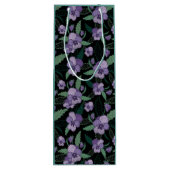 フローラの暗い背景に葉を付けたパンジー ワインギフトバッグ (裏面)