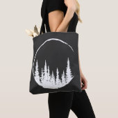 フローラの森の円の木を愛する森の木 トートバッグ (クローズアップ)