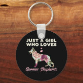 フローラはシェパードを愛する女の子 キーホルダー (正面)