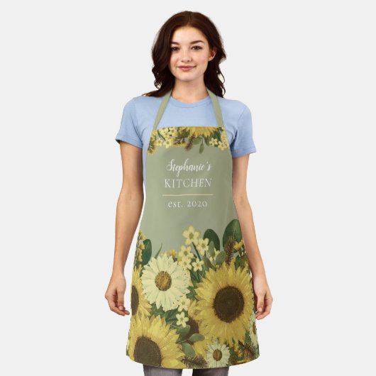 フローラひまわりカントリー女性名エプロン エプロン (着用した状態)