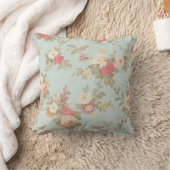 フローラみすぼらしいシックなピンクのバラの花ブルー クッション (ブランケット)