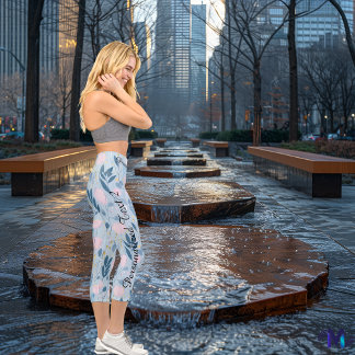 フローラウィスパーズ:繊細なパステルボタニカルパターン カプリレギンス