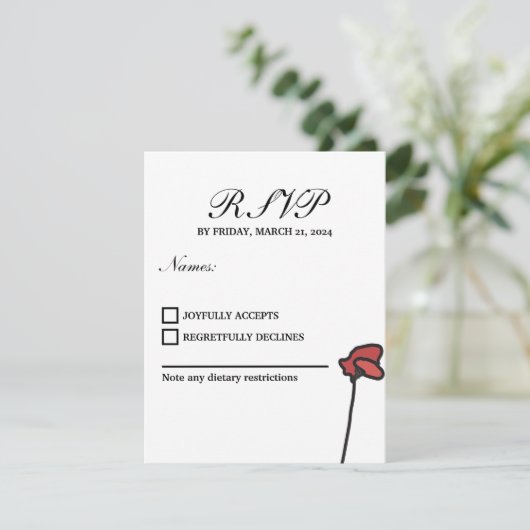 フローラウェディングRSVPカードレッドとピンクポピー エンクロージャーカード (スタンド正面)