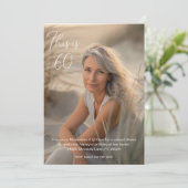 フローラエレガントブラックオフホワイトフォト60誕生日 招待状 (スタンド正面)