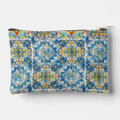 フローラエレガントブルーのタイルの尖状モノグラム アクセサリーポーチ (裏面)