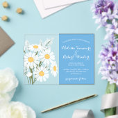 フローラエレガントホワイトデイジー結婚ブーケズブルー アクリル招待状 (インサイチュ (ウェディング))