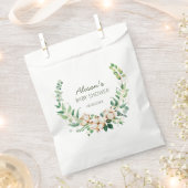 フローラエレガントユーカリ緑のベビーシャワー フェイバーバッグ (クリップ留めされた状態)