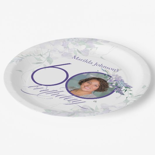 フローラエレガント写真紫60誕生日 ペーパープレート (アングル)