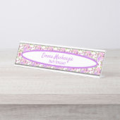 フローラカスタムステーションパープルフラワーズデスクサイン デスクネームプレート (正面)