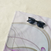 フローラカラフル抽象芸術フラクタル(ピンクと金ゴールド) ビーチタオル (インサイチュ)