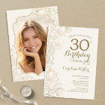フローラクリーム金ゴールド写真30th Birthdayパーティー 招待状<br><div class="desc">フローラアイボリークリーム金ゴールド写真30th誕生日パーティの招待状。ボタニカルモダンアウトラインスケッチのアクセントとタイポグラフィスクリプトフォントを特徴とするミニマルデザイン。トレンディーシンプル招待状カードは女性の日スタイリッシュお祝いに最適。任意のカスタマイズ年齢にすることができる。印刷されたZazzle招待状または即時ダウンロードのデジタル印刷可能なテンプレート。</div>