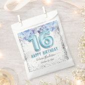 フローラグリッターライトブルーハッピー16誕生日 フェイバーバッグ (クリップ留めされた状態)
