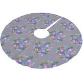 フローラダスティパープル春の花ガーデンかわいらし ブラッシュドポリエステルツリースカート (アングル)