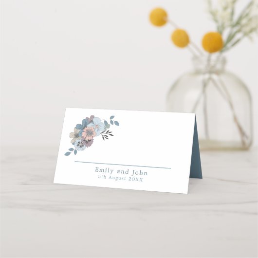 フローラダスティブルーサーモンピンクの名前日付結婚の プレイスカード (正面)