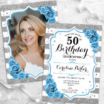 フローラダスティブルーシルバーフォト50誕生日 招待状<br><div class="desc">エレガントフローラフェミニンの50歳の誕生日の招待状とカードの裏の写真。グラムホワイト、ほこりっぽいアクアブルーデザインとフェイクグリッター銀。機能ストライプ、ライトブルーターコイズバラ、スクリプトフォントと紙吹雪。大人スタイリッシュのお祝いパーティーに最適。独自の詳細でパーソナライズどんなカスタマイズ年でもいい！印刷されたZazzle招待状または即時ダウンロードのデジタル印刷可能なテンプレート。</div>