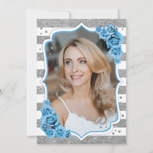 フローラダスティブルーシルバーフォト50誕生日 招待状 (裏面)