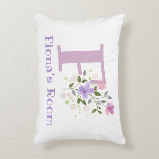 フローラデザインの名前とイニシャル。かわいらし アクセントクッション (正面(垂直))