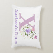 フローラデザインの名前とイニシャル。かわいらし アクセントクッション (裏面(縦))