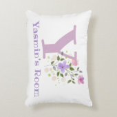 フローラデザインの名前とイニシャル。かわいらし アクセントクッション (正面(垂直))