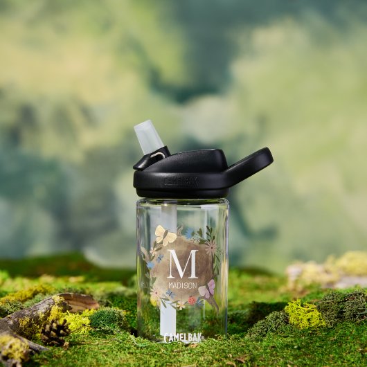 フローラバタフライウッドスタンプモノグラムキッズ ウォーターボトル (アウトドア)