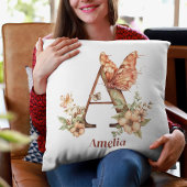 フローラパーソナライズされた蝶の文字Aモノグラム クッション