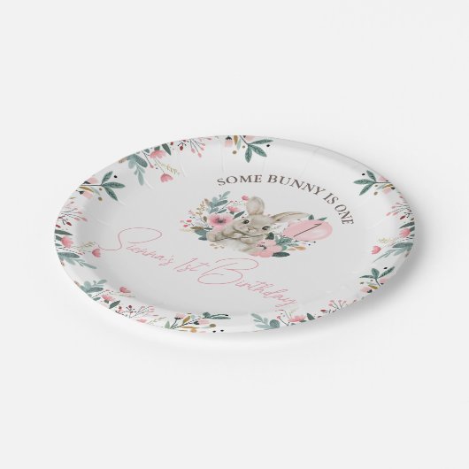 フローラピンクあるバニーが1歳の誕生日を迎える ペーパープレート (アングル)