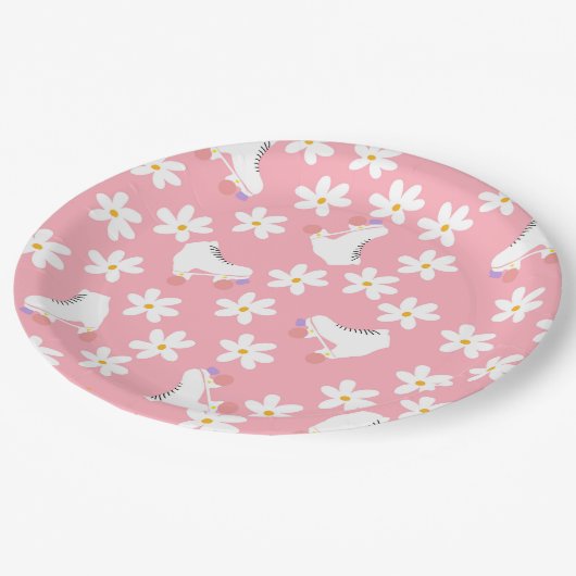 フローラピンクローラースケートスケートで滑る誕生日 ペーパープレート (アングル)