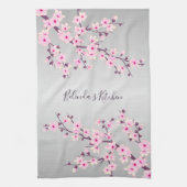 フローラピンク灰色のさくらんぼの花がパーソナライズ キッチンタオル (縦)