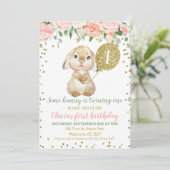 フローラピンク金ゴールドバルーンフワフワBunny 1st誕生日 招待状 (スタンド正面)