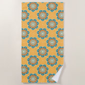 フローラマンダラータイルinオレンジ&ティール（緑がかった色） ビーチタオル (正面)