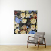 フローラモダン柄、白いバラ、青いあじさい タペストリー (インサイチュ(横))